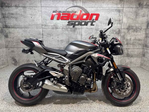 CS-24387 Occasion TRIUMPH STREET TRIPLE R *1831KM* 2022 a vendre 1