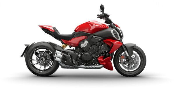 CS-NA-WEB-7173 Neuf DUCATI Diavel V4  2026 a vendre 1