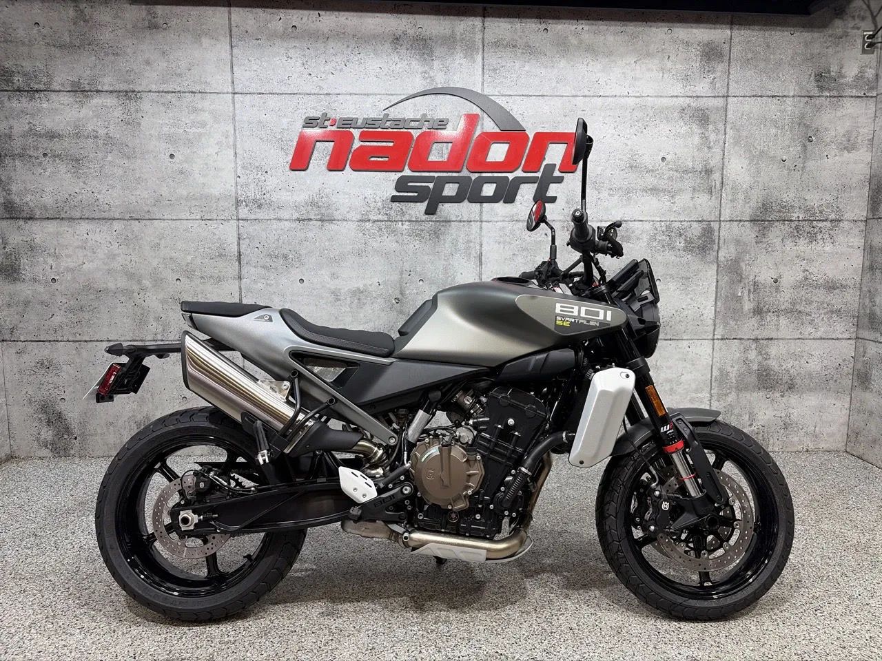 Husqvarna Svartpilen 801 2027 - CS-25678