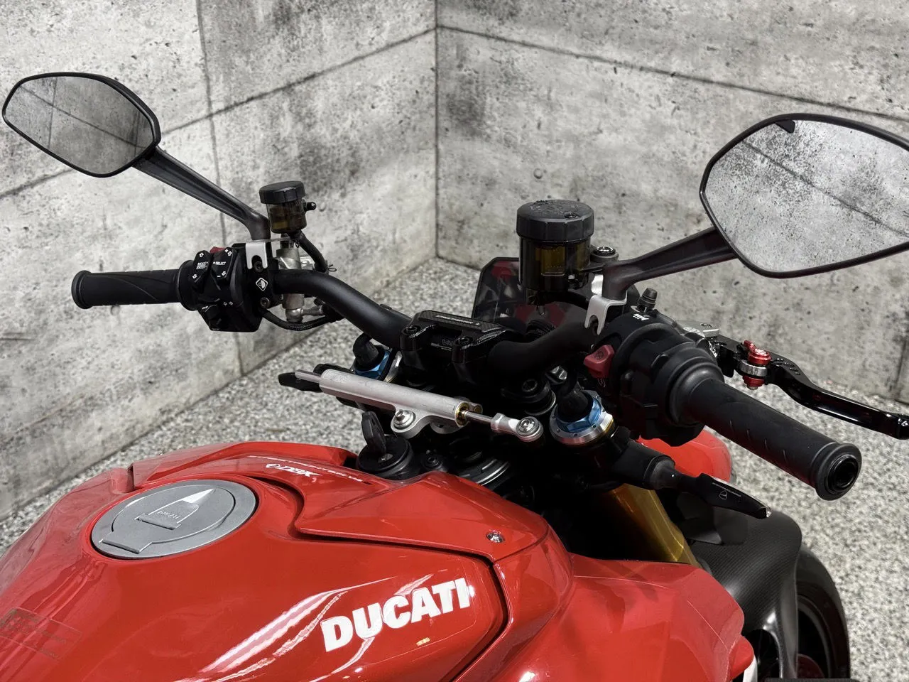 DUCATI STREETFIGHTER V4S FULL LOAD 2021 - CS-26111