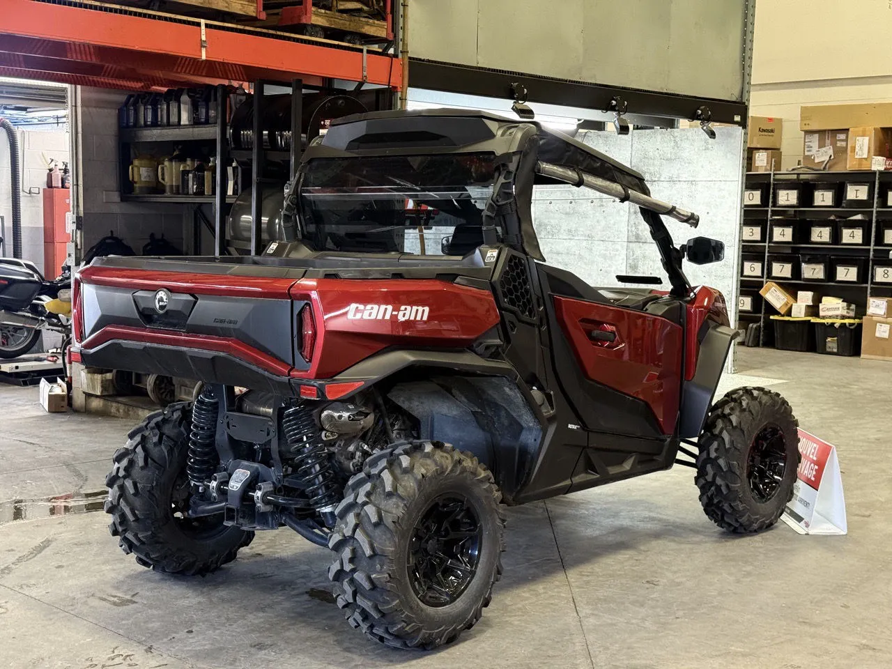 CAN-AM COMMANDER 700XT 2026 - CS-26120