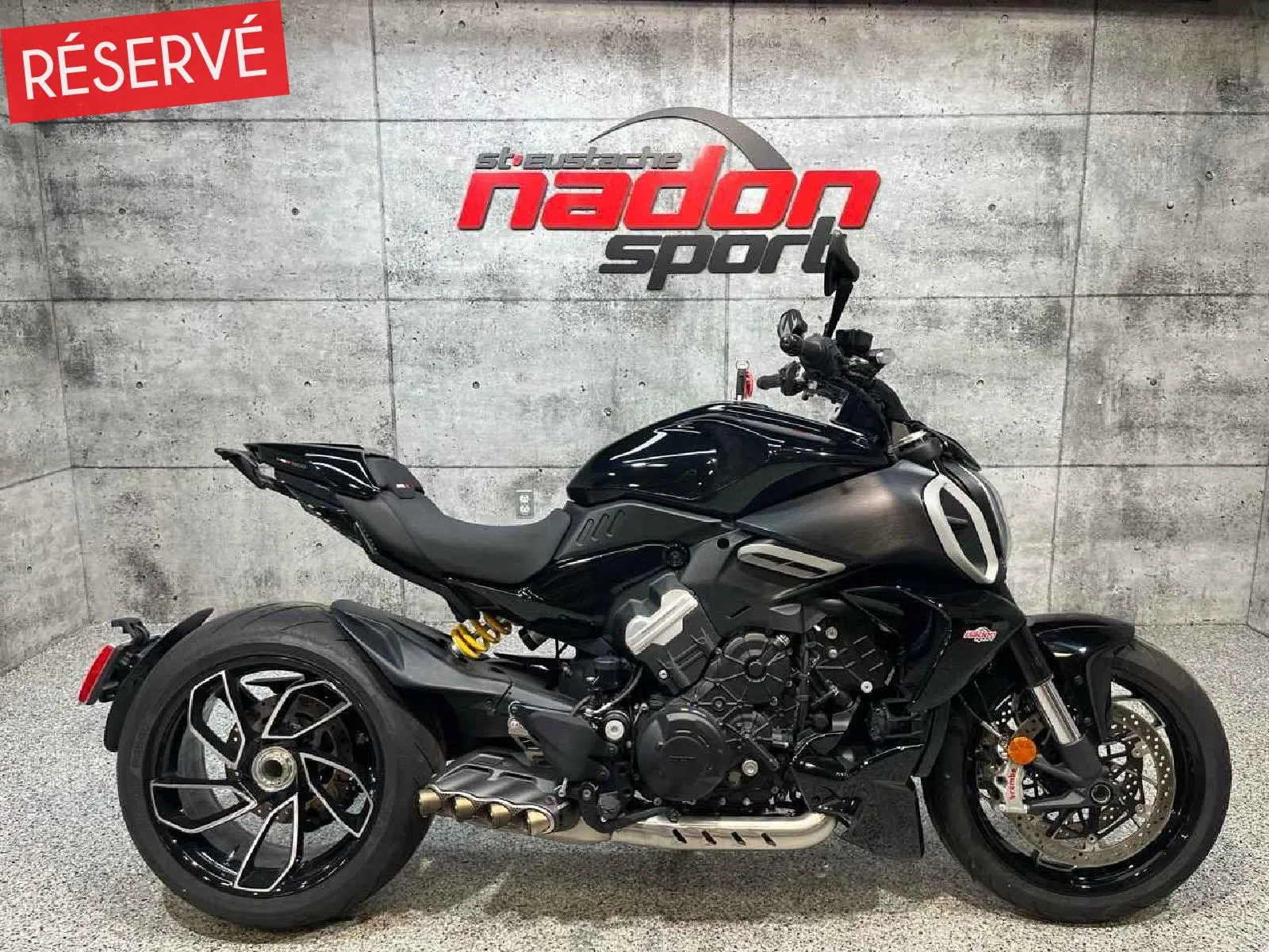 DUCATI Diavel V4 2024 - CS-23473