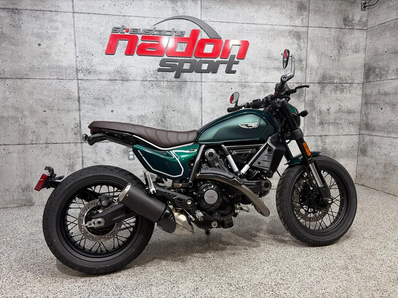 DUCATI SCRAMBLER NS GREEN 2026 - CS-26040