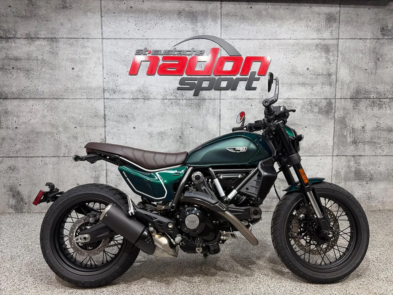DUCATI SCRAMBLER NS GREEN 2026 - CS-26040