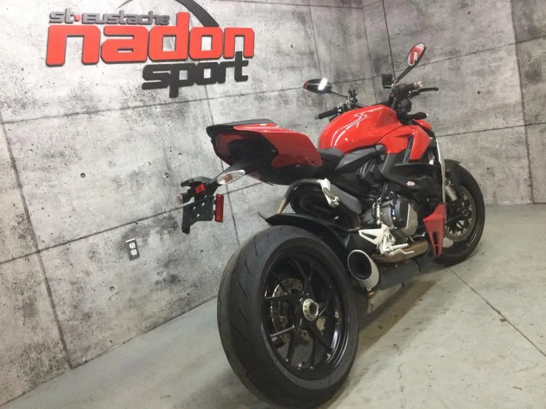 DUCATI  2022 - CS-26128