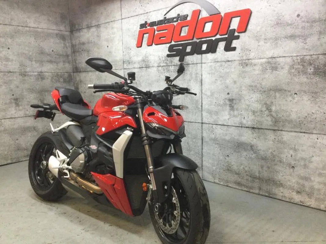 DUCATI  2022 - CS-26128