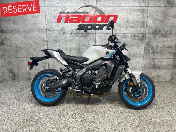 YAMAHA 2025 MT-09 (promo 500.00 inclus)