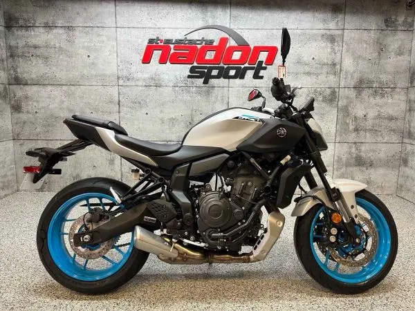 CS-23859 Neuf YAMAHA MT-07  2025 a vendre 1