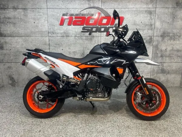 KTM 890 SMT 2024