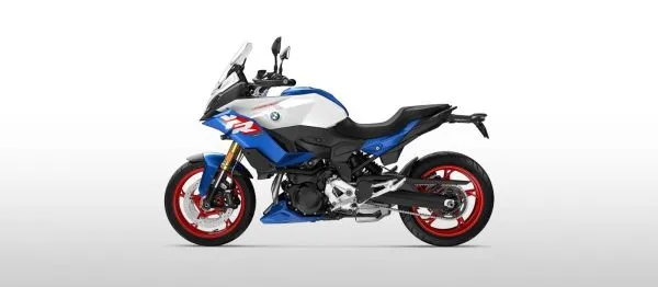 CS-NA-WEB-6633 Neuf BMW F900XR SPORT STYLE (promo 1500.00 inclus) 2025 a vendre 1