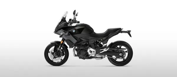 CS-NA-WEB-6634 Neuf BMW F900XR TRIPLE BLACK (promo 1500.00 inclus) 2025 a vendre 1