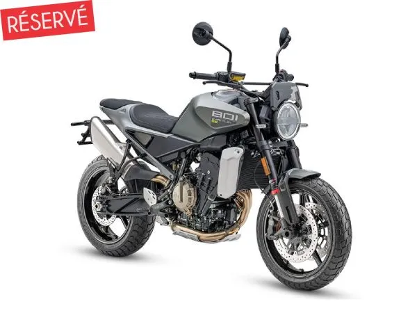 CS-25678 Neuf Husqvarna Svartpilen 801  2027 a vendre 1