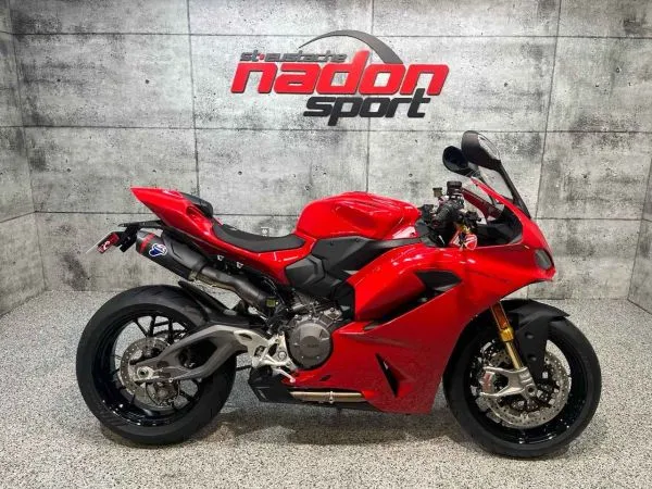 CS-24275 Neuf DUCATI PANIGALE V2 S 896 2025 a vendre 1