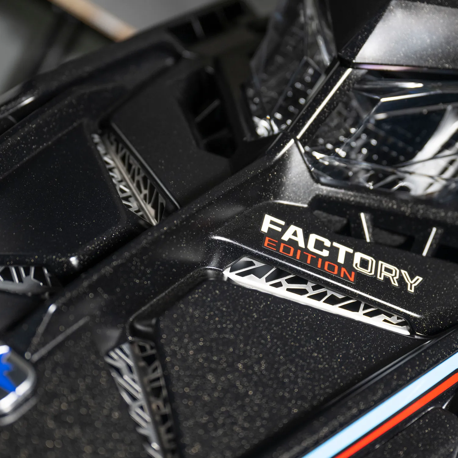 Client configurant sa motoneige Polaris SnowCheck 2027 chez Nadon Sport